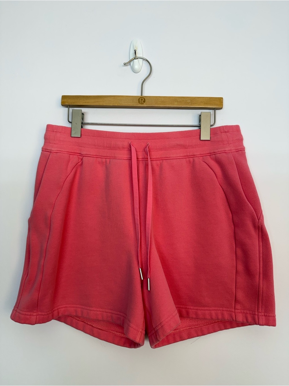 12: Lululemon Scuba High-Rise Short 5" Sakura Pink Size 12